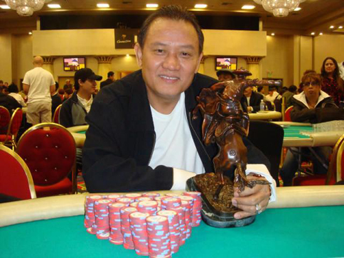  Мен Нгуен, Men Nguyen,  WSOP , The Master, турниры по покеру, PokerStars, мастера покера, профессионалы, игра в покер, биографии, легенды покера Всем известно, что мастерам своего дела позволяется очень много из того, что категорически запрещено обычным людям… Мен Нгуенпо прозвищу “The Master, конечно же, не Бог и не всемогущ, но вот журнал «Card Player» считает, что он лучший из лучших, во всяком случае, последнее десятилетие точно. 